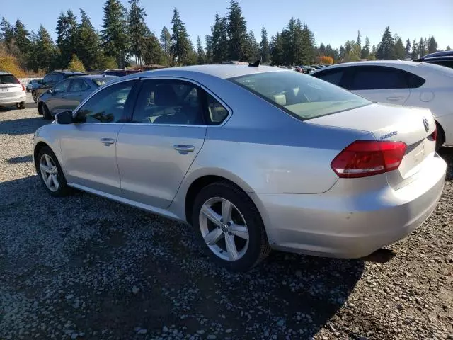 2013 Volkswagen Passat SE