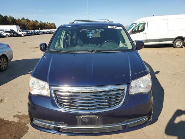 2013 Chrysler Town & Country Touring