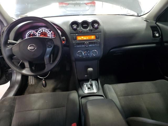 2010 Nissan Altima Base