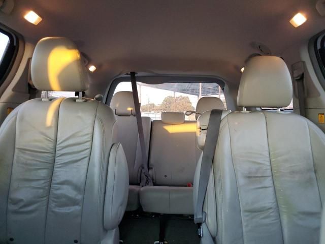 2012 Toyota Sienna XLE