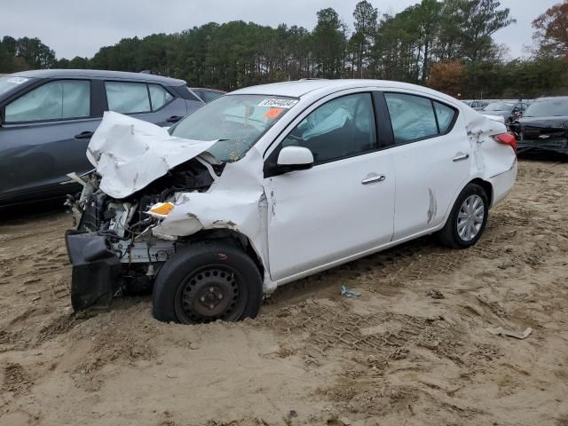 2014 Nissan Versa S