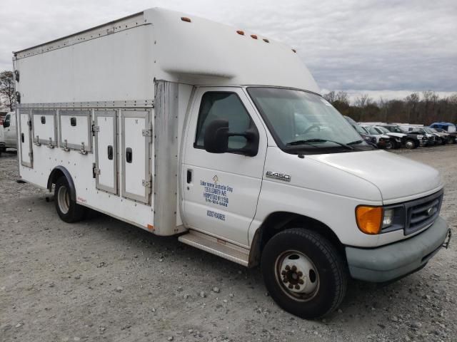 2007 Ford Econoline E450 Super Duty Cutaway Van