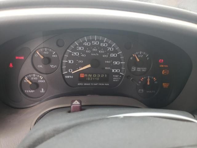 2003 GMC Safari XT