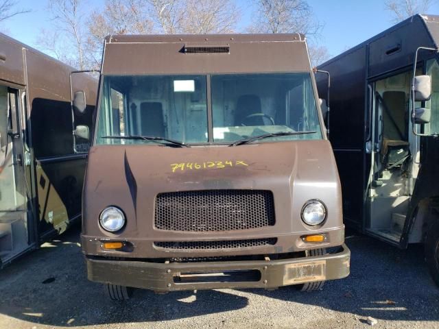 2009 Freightliner Chassis M Line WALK-IN Van