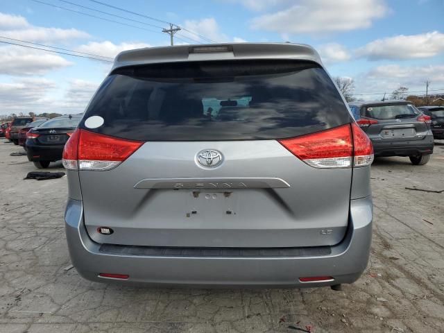 2013 Toyota Sienna LE