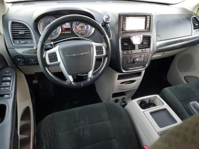 2012 Chrysler Town & Country Touring