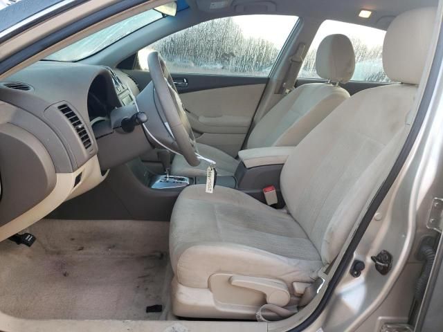 2010 Nissan Altima Base