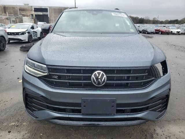 2022 Volkswagen Tiguan SE R-LINE Black