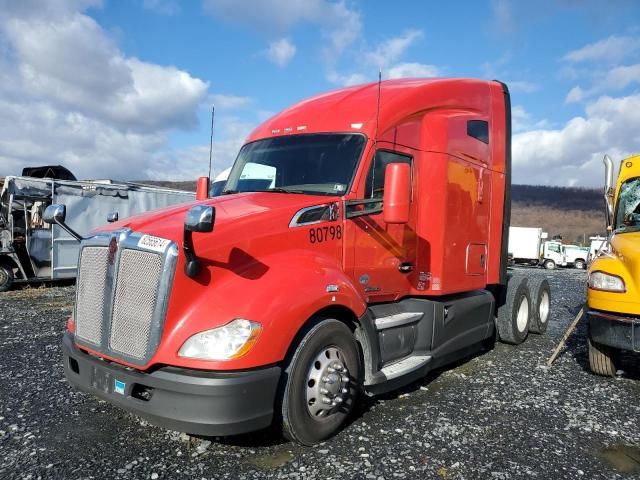 2016 Kenworth Construction T680