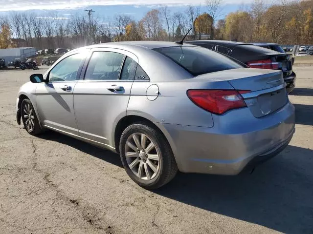 2014 Chrysler 200 Touring