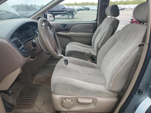 2000 Toyota Sienna LE