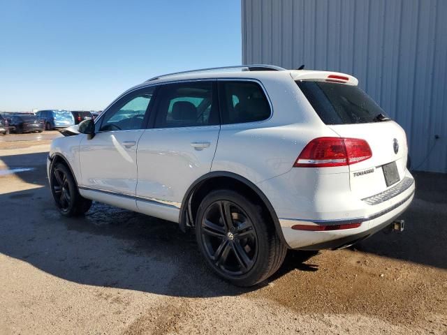 2017 Volkswagen Touareg Executive