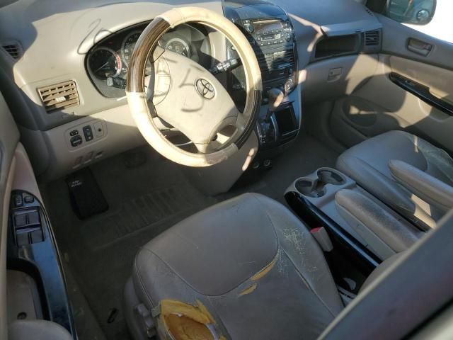 2004 Toyota Sienna CE