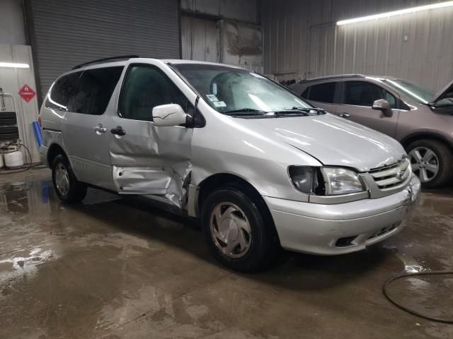 2003 Toyota Sienna LE