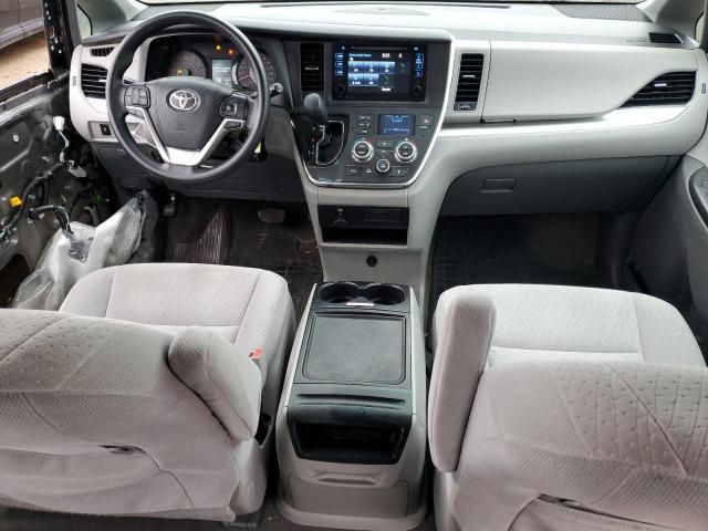 2015 Toyota Sienna LE