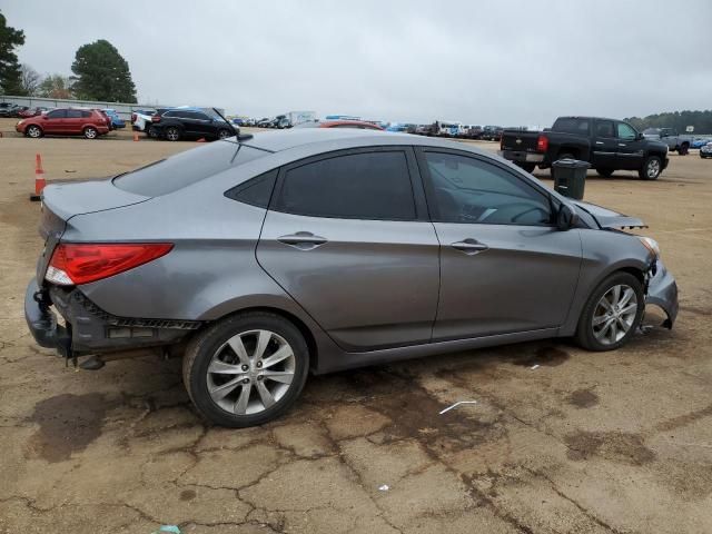 2013 Hyundai Accent GLS