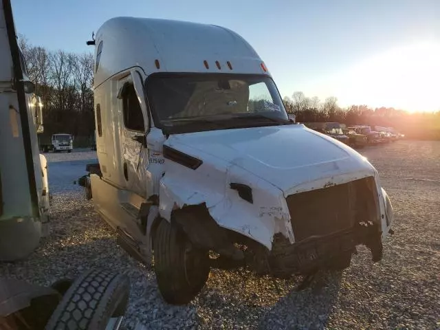 2020 Freightliner Cascadia 126