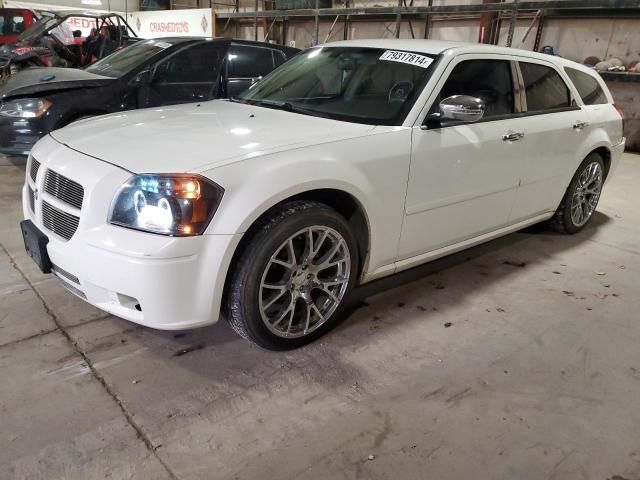 2006 Dodge Magnum SE