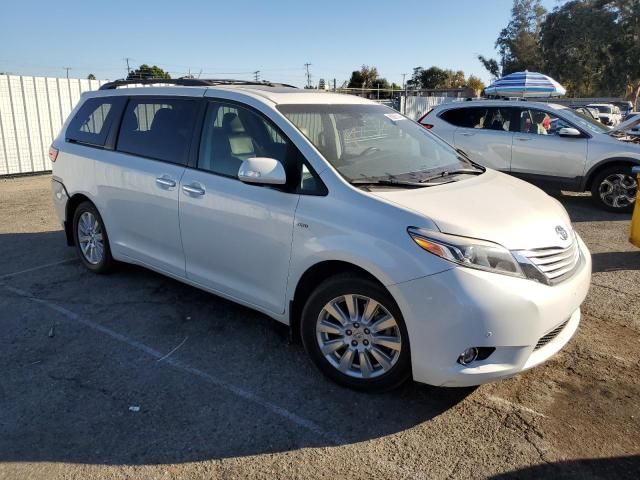 2017 Toyota Sienna XLE