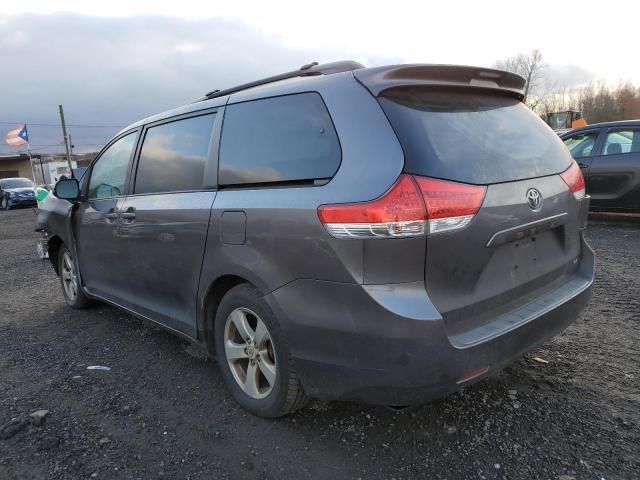 2011 Toyota Sienna LE