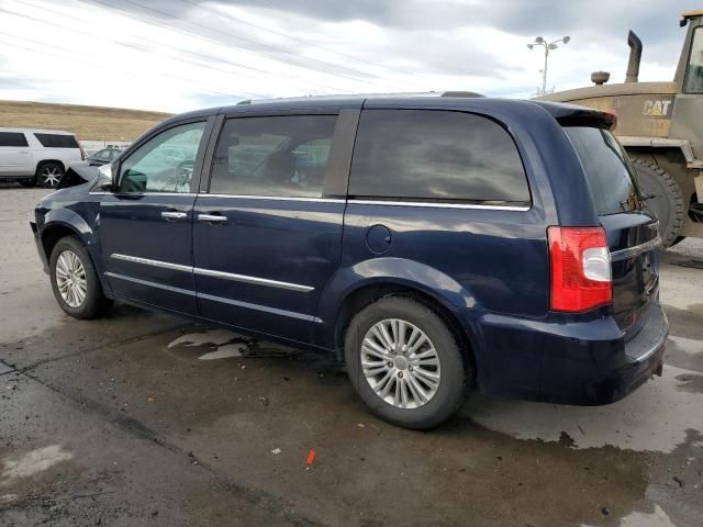 2013 Chrysler Town & Country Limited