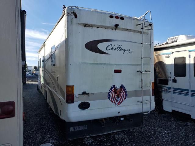 2003 Damon 2003 Workhorse Custom Chassis Motorhome Chassis W2