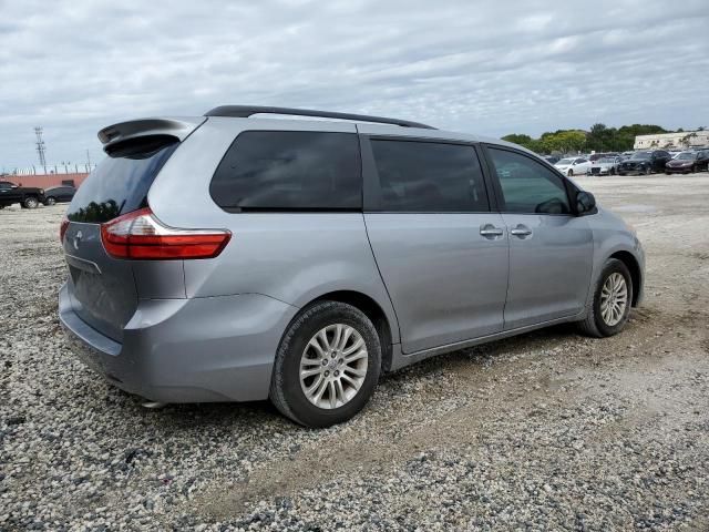 2015 Toyota Sienna XLE