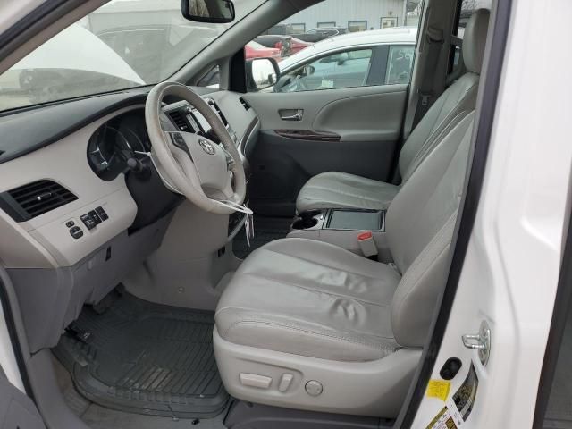 2012 Toyota Sienna XLE