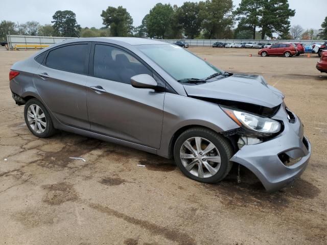 2013 Hyundai Accent GLS