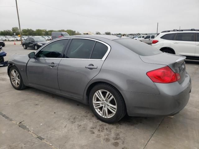 2015 Infiniti Q40