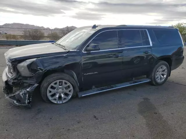 2017 GMC Yukon XL K1500 SLT