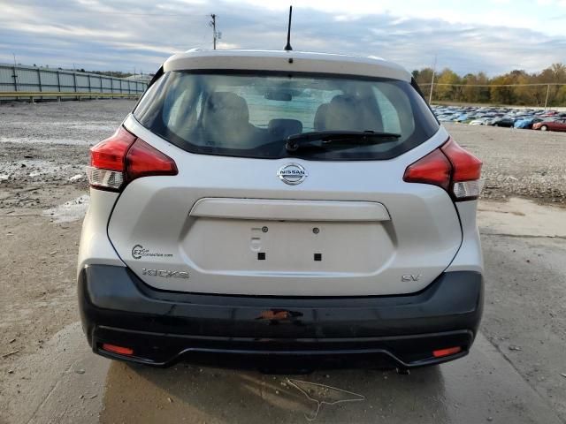 2019 Nissan Kicks S