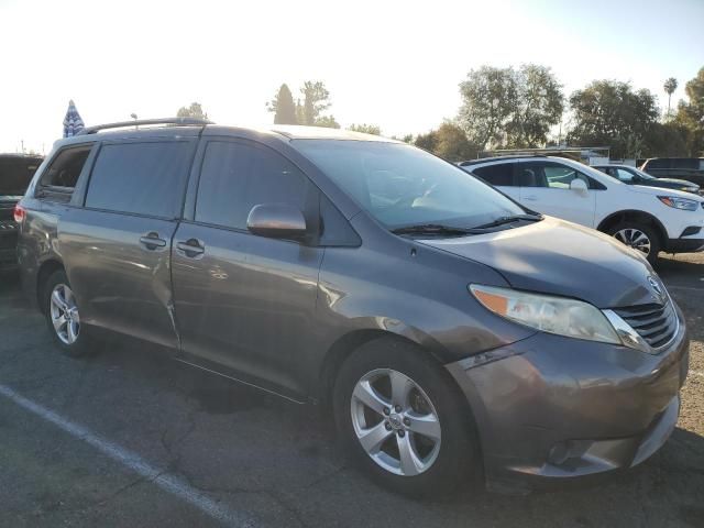 2013 Toyota Sienna LE