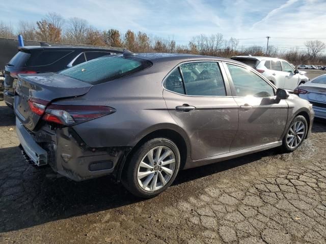 2022 Toyota Camry LE