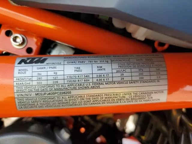 2023 KTM 390 Duke