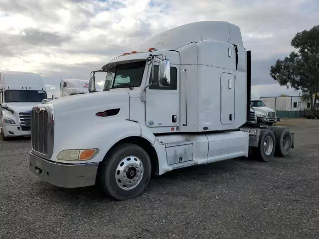 2011 Peterbilt 384