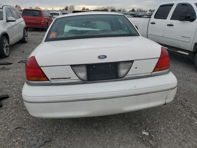 2000 Ford Crown Victoria LX