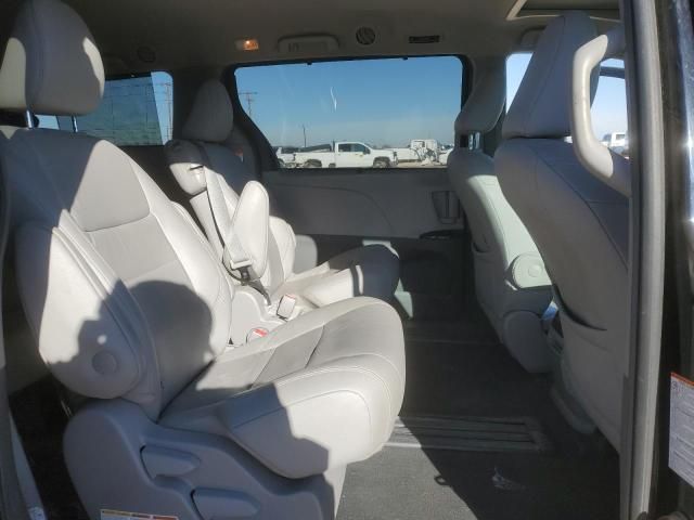 2019 Toyota Sienna XLE