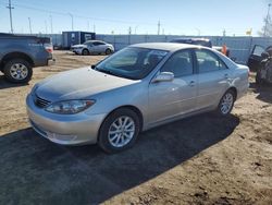 Carros salvage sin ofertas aún a la venta en subasta: 2005 Toyota Camry LE