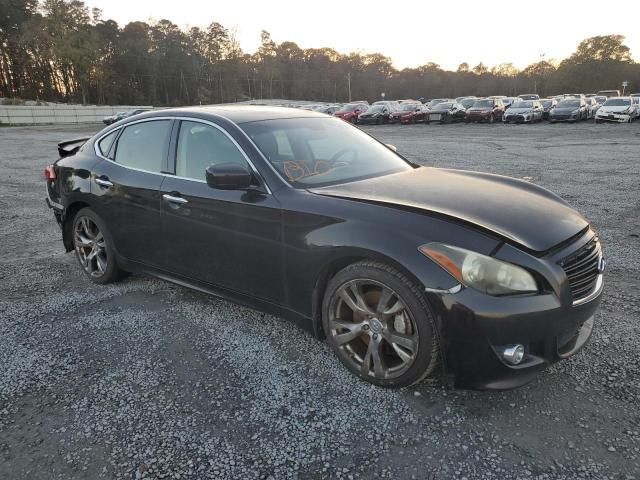 2011 Infiniti M56