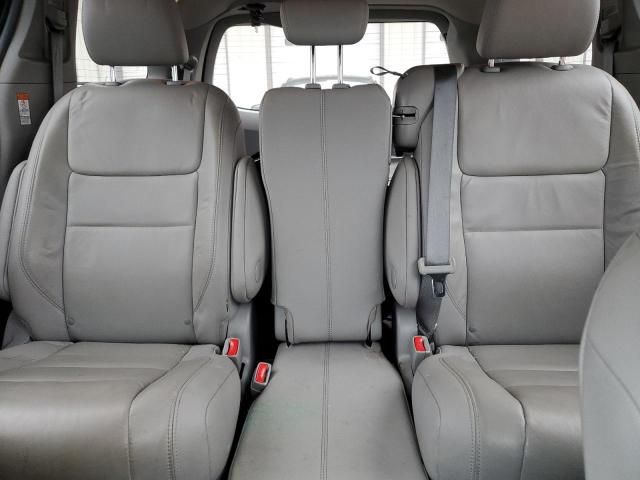 2015 Toyota Sienna XLE