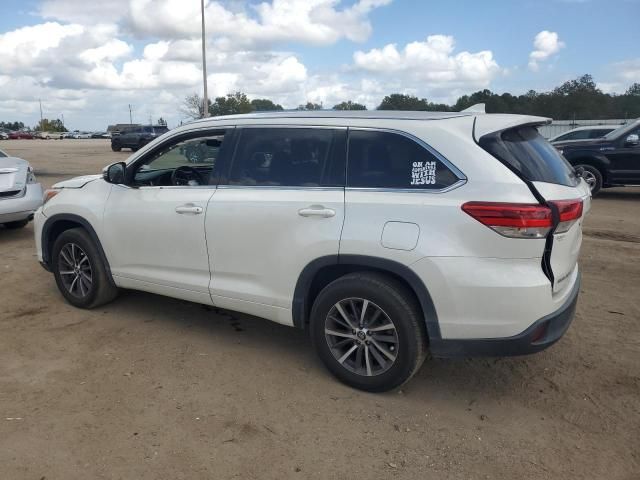 2018 Toyota Highlander SE