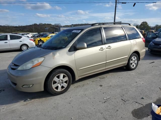 2006 Toyota Sienna XLE