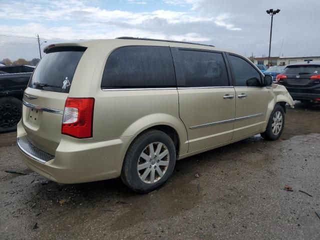 2011 Chrysler Town & Country Touring L