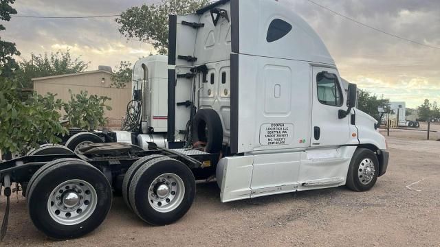 2016 Freightliner Cascadia 125