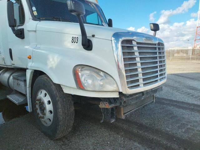 2009 Freightliner Cascadia 125