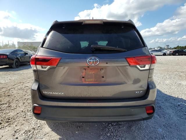 2019 Toyota Highlander SE