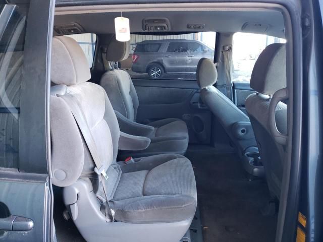 2010 Toyota Sienna CE