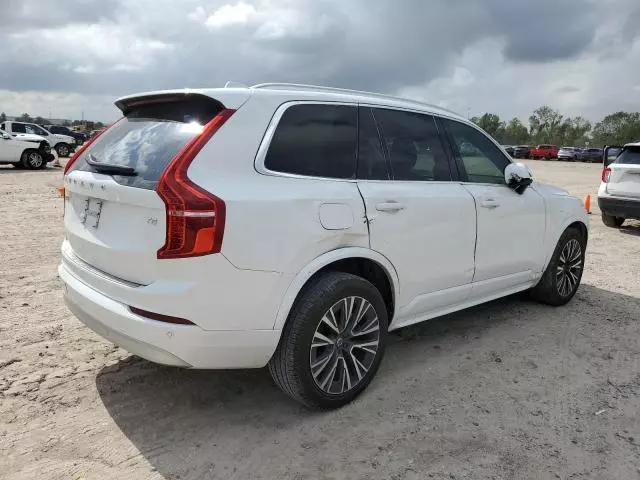 2022 Volvo XC90 T5 Momentum