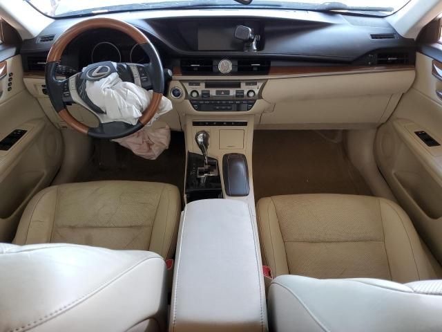 2015 Lexus ES 300H